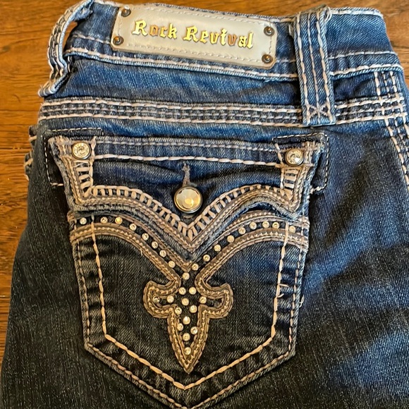Rock Revival Denim - ♥️👖HP👖♥️Rock Revival Darcy Bootcut Jeans